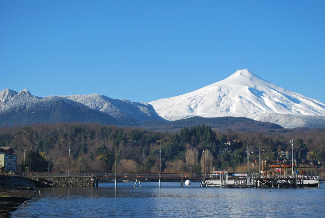 Frontera Pucon Hostel B&B Екстер'єр фото
