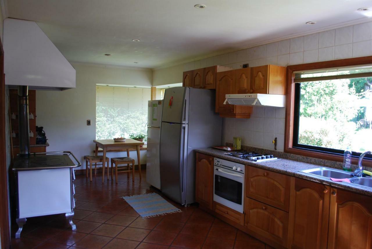 Frontera Pucon Hostel B&B Екстер'єр фото